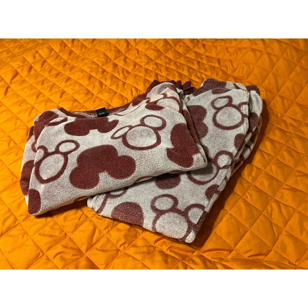 Disney Mickey Mouse Women’s Lounge Pajama Set Red & White Size Small - Picture 2 of 13